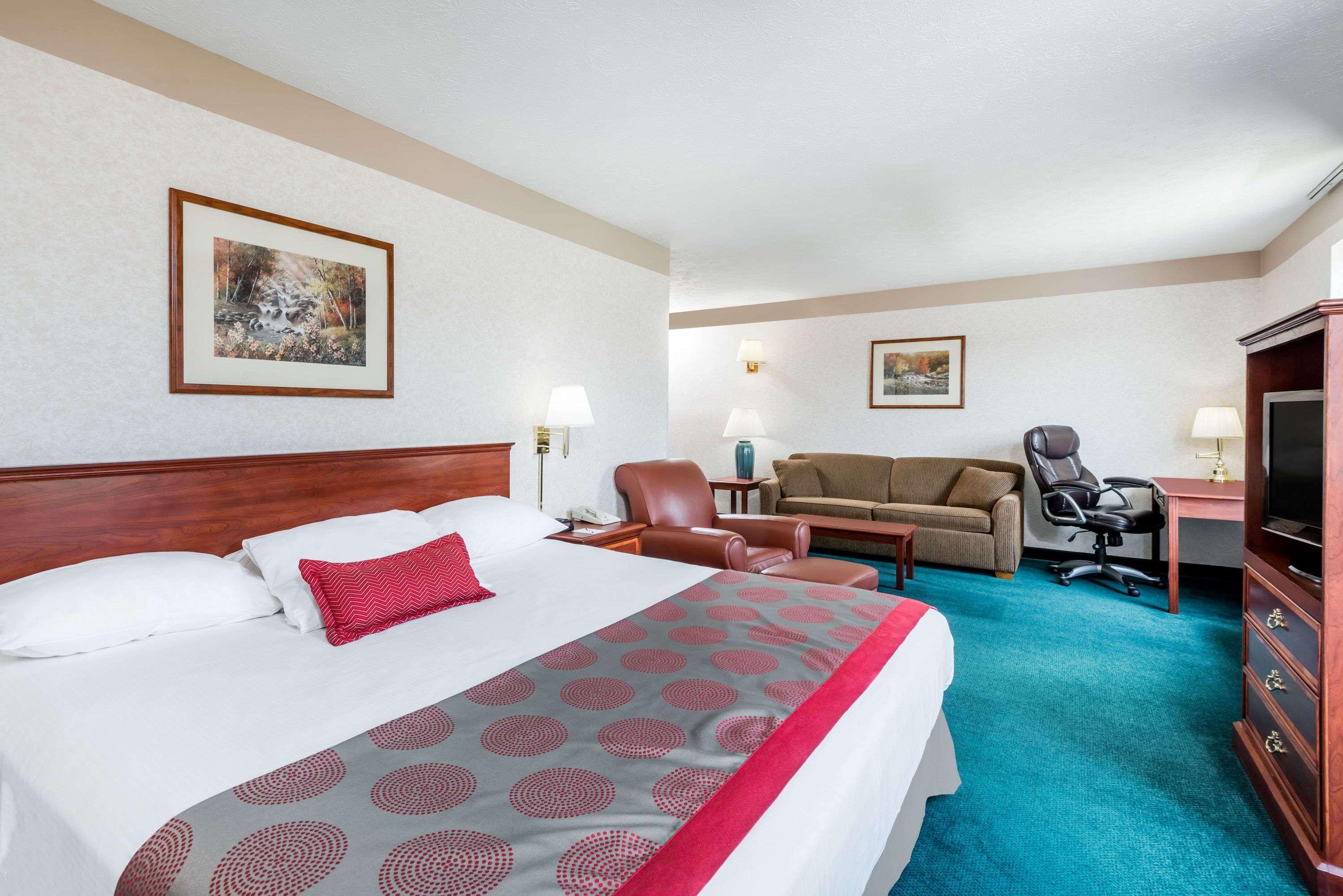 Ramada By Wyndham Strasburg Dover エクステリア 写真